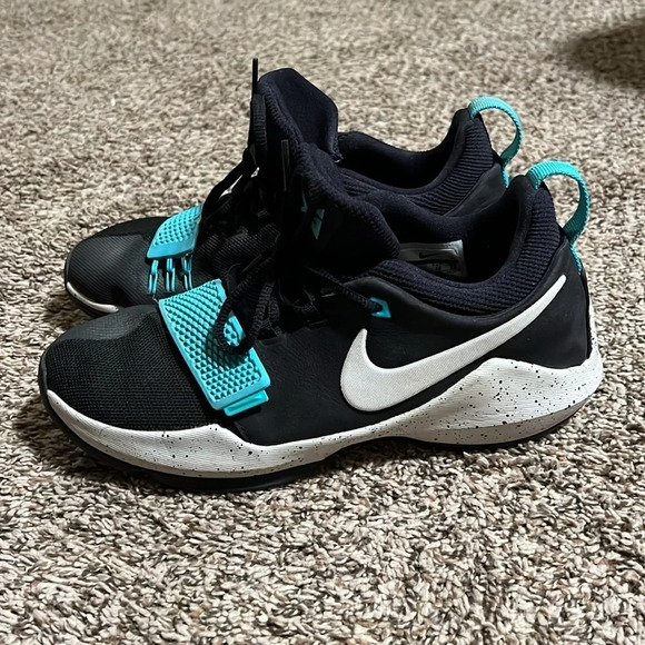 COPY - Nike PG 1 Women’s Size 8 Running Black/Blue Basketball Shoes - Picture 3 of 11